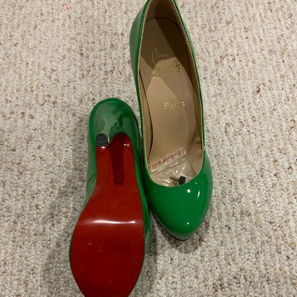 Kelly Green Platform Pumps